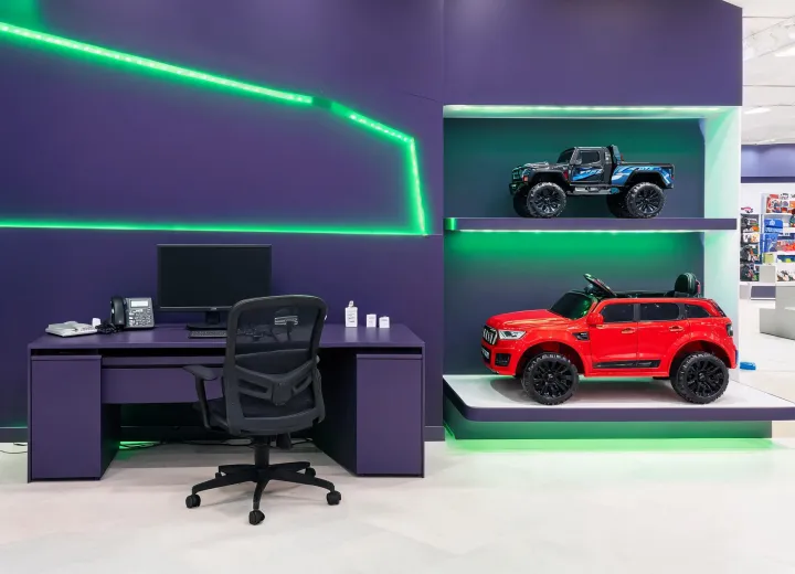Power Wheels support desk and toy showroom